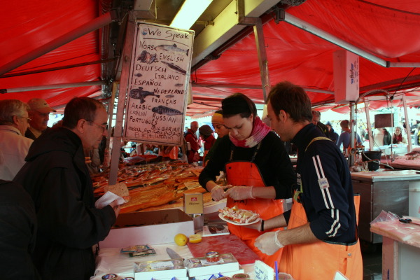 img_0773.jpg - Fischmarkt in Bergen